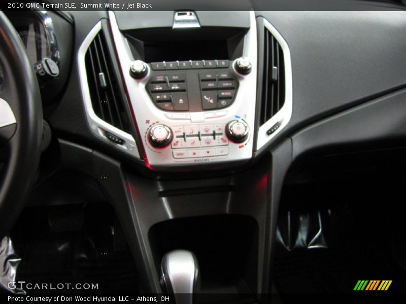 Summit White / Jet Black 2010 GMC Terrain SLE