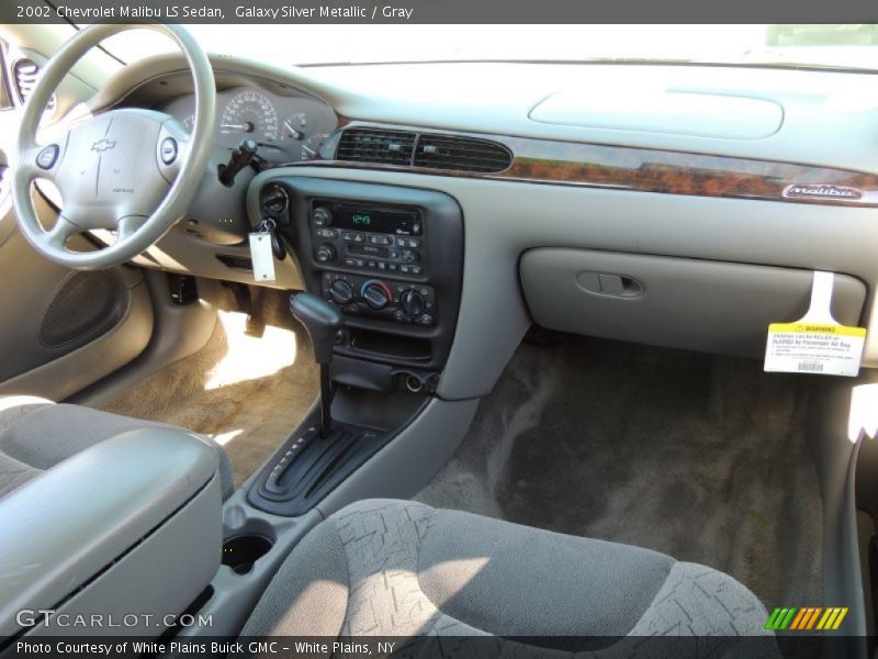 Dashboard of 2002 Malibu LS Sedan
