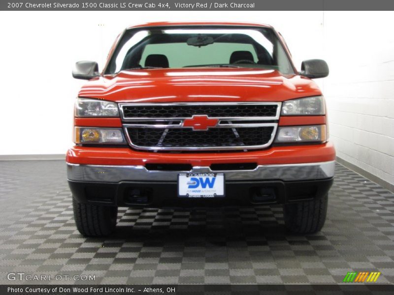 Victory Red / Dark Charcoal 2007 Chevrolet Silverado 1500 Classic LS Crew Cab 4x4