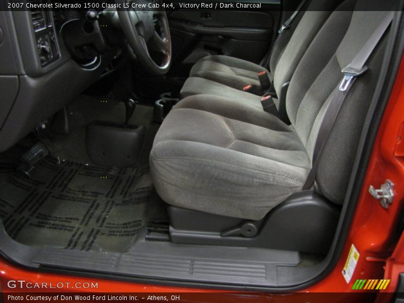 Victory Red / Dark Charcoal 2007 Chevrolet Silverado 1500 Classic LS Crew Cab 4x4