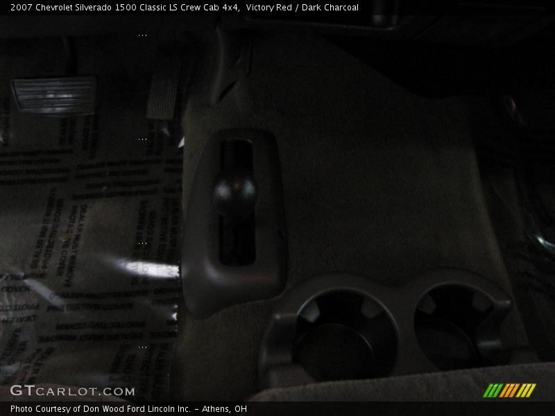 Victory Red / Dark Charcoal 2007 Chevrolet Silverado 1500 Classic LS Crew Cab 4x4