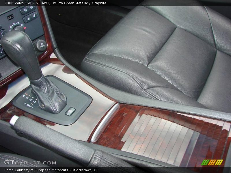 Willow Green Metallic / Graphite 2006 Volvo S60 2.5T AWD