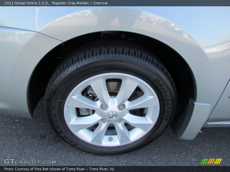 Magnetic Gray Metallic / Charcoal 2011 Nissan Sentra 2.0 SL