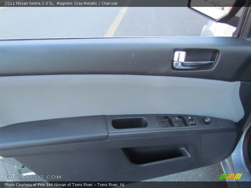 Magnetic Gray Metallic / Charcoal 2011 Nissan Sentra 2.0 SL