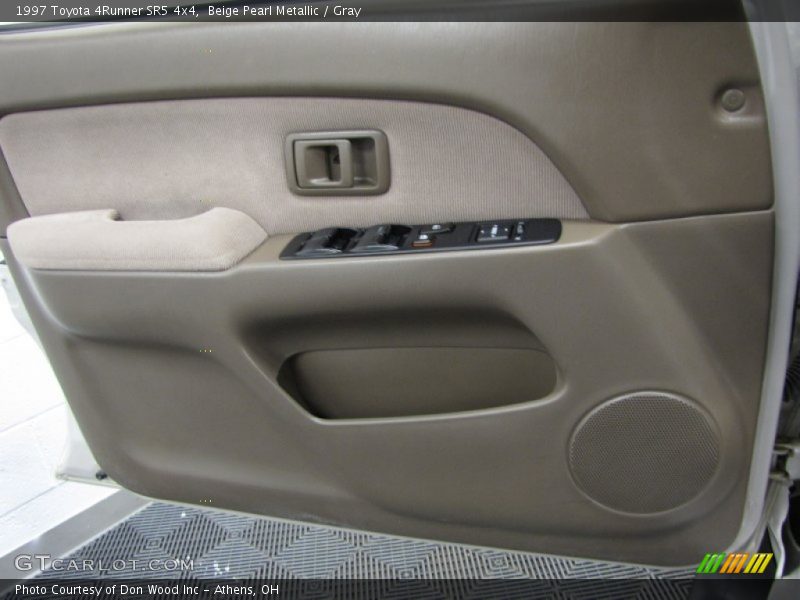Beige Pearl Metallic / Gray 1997 Toyota 4Runner SR5 4x4