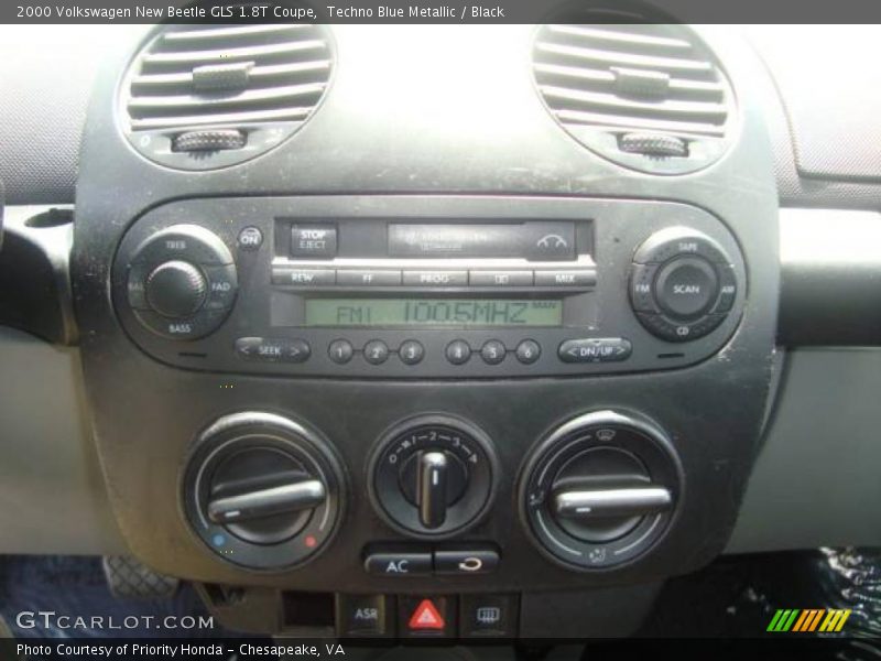 Techno Blue Metallic / Black 2000 Volkswagen New Beetle GLS 1.8T Coupe