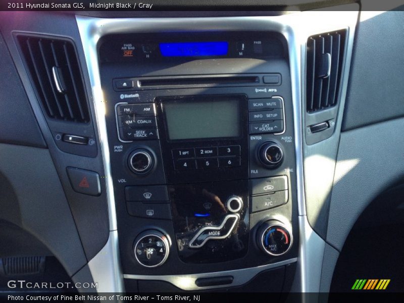 Midnight Black / Gray 2011 Hyundai Sonata GLS