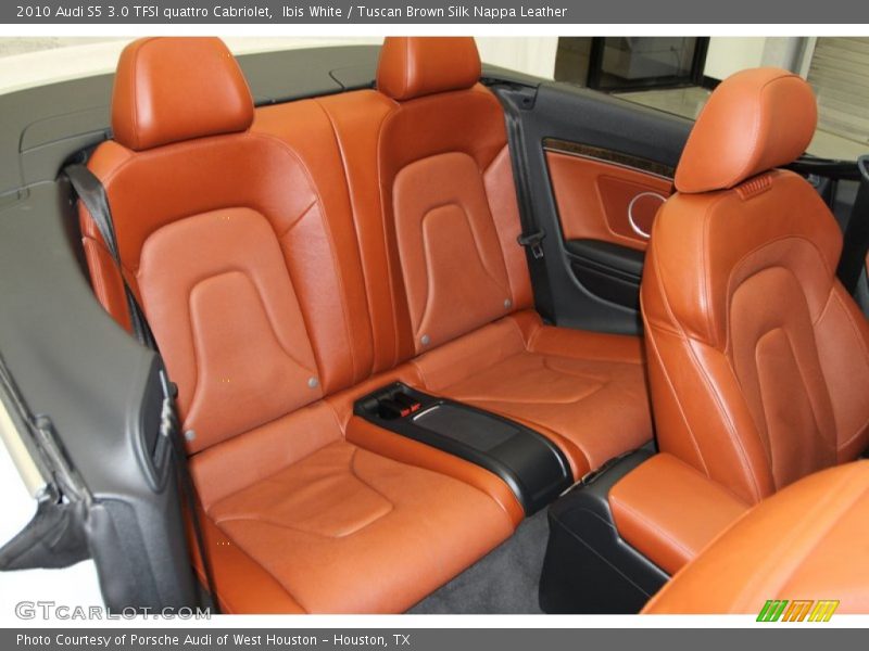 Rear Seat of 2010 S5 3.0 TFSI quattro Cabriolet