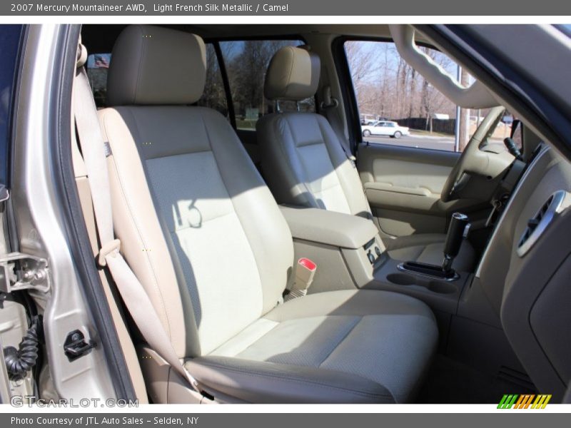 Light French Silk Metallic / Camel 2007 Mercury Mountaineer AWD