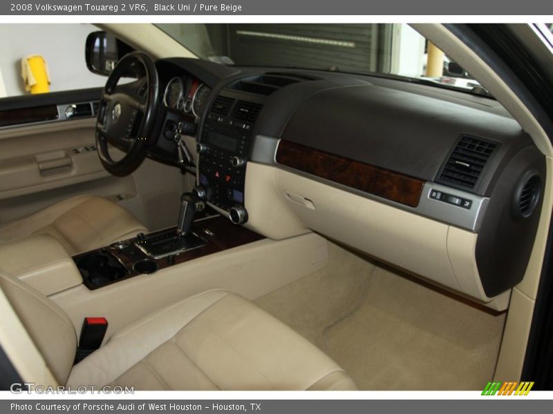 Black Uni / Pure Beige 2008 Volkswagen Touareg 2 VR6