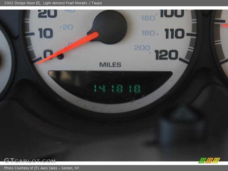 Light Almond Pearl Metallic / Taupe 2002 Dodge Neon ES