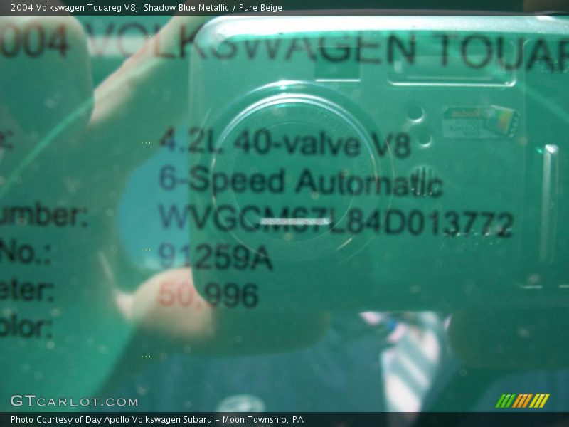 Shadow Blue Metallic / Pure Beige 2004 Volkswagen Touareg V8