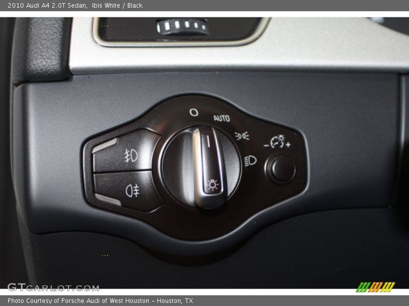 Ibis White / Black 2010 Audi A4 2.0T Sedan