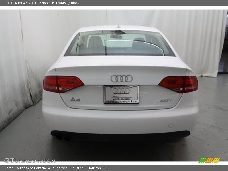 Ibis White / Black 2010 Audi A4 2.0T Sedan