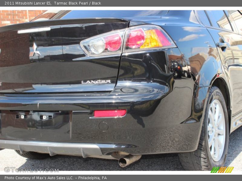Tarmac Black Pearl / Black 2011 Mitsubishi Lancer ES