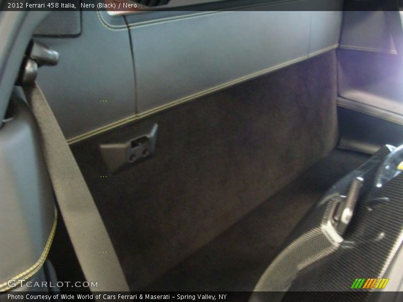 Nero (Black) / Nero 2012 Ferrari 458 Italia