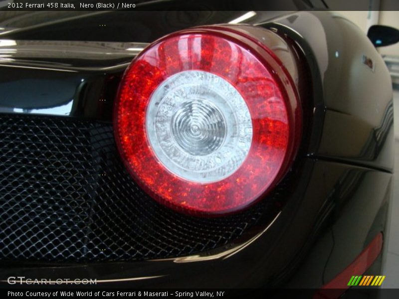 Nero (Black) / Nero 2012 Ferrari 458 Italia