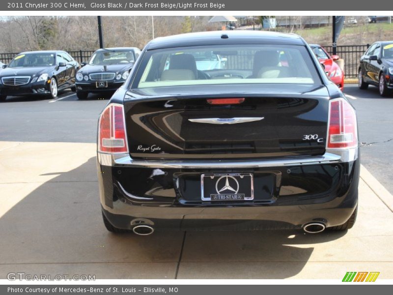 Gloss Black / Dark Frost Beige/Light Frost Beige 2011 Chrysler 300 C Hemi