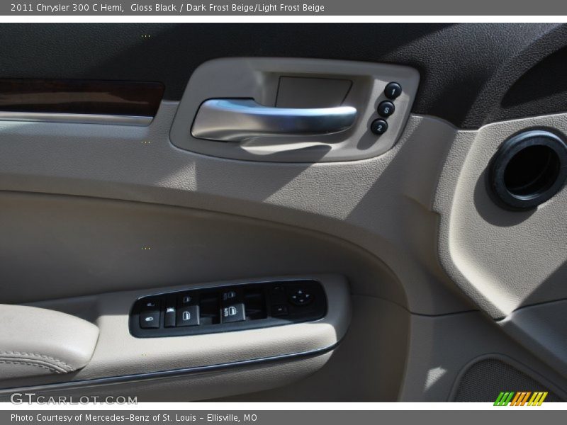 Gloss Black / Dark Frost Beige/Light Frost Beige 2011 Chrysler 300 C Hemi