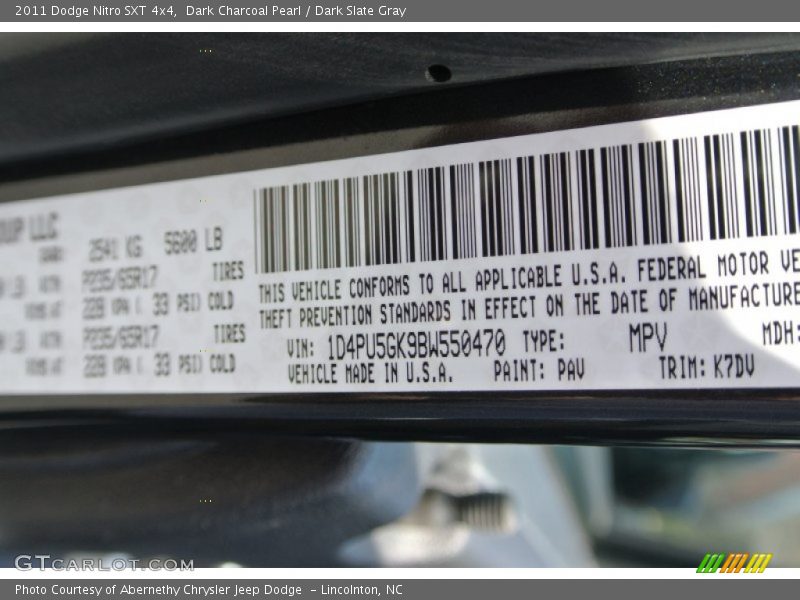 Dark Charcoal Pearl / Dark Slate Gray 2011 Dodge Nitro SXT 4x4
