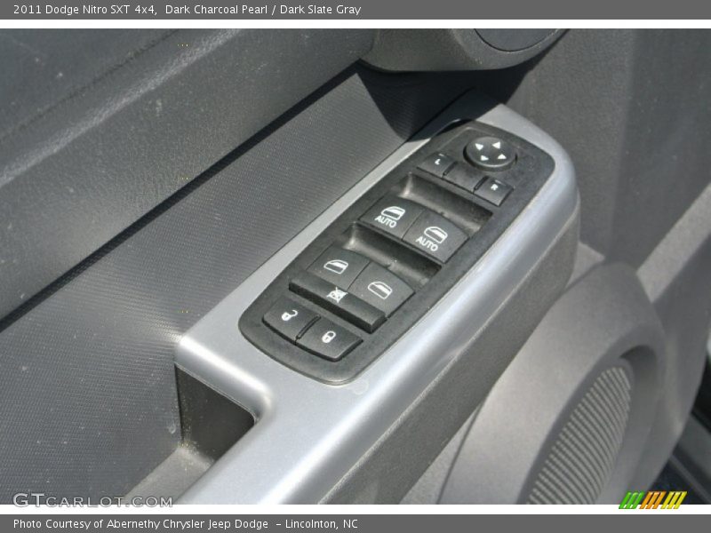Dark Charcoal Pearl / Dark Slate Gray 2011 Dodge Nitro SXT 4x4