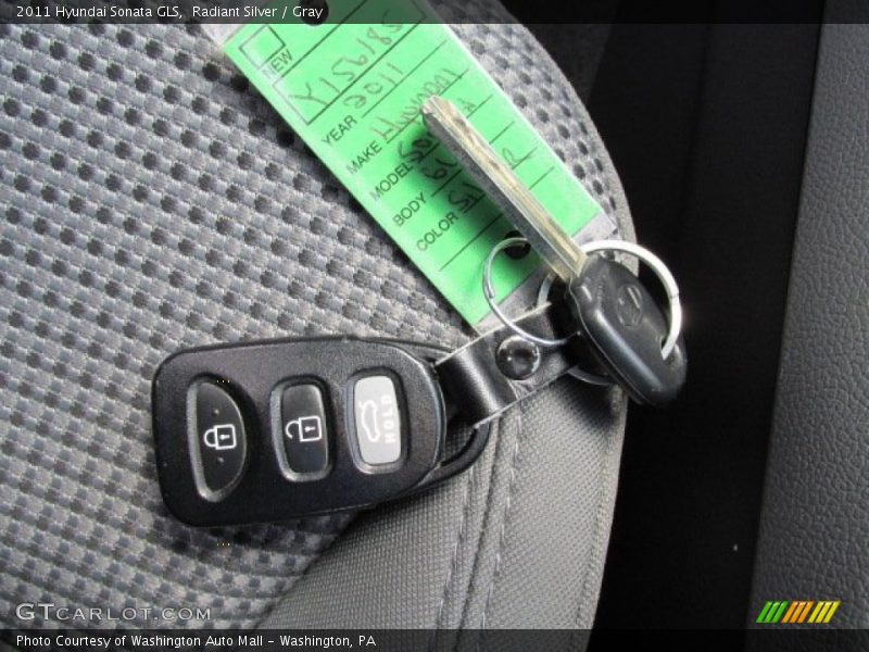 Radiant Silver / Gray 2011 Hyundai Sonata GLS