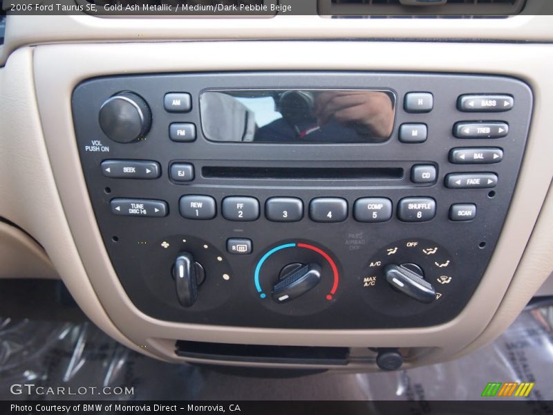 Gold Ash Metallic / Medium/Dark Pebble Beige 2006 Ford Taurus SE