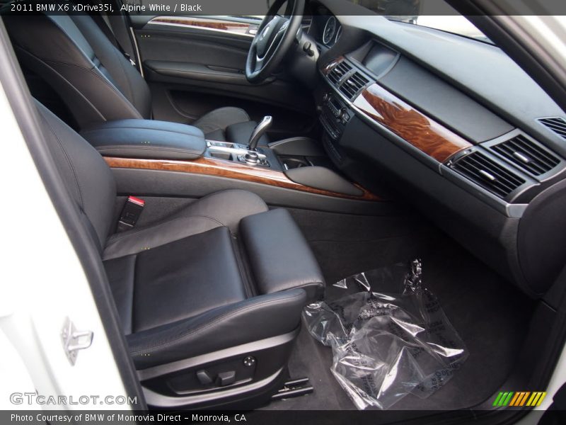 Alpine White / Black 2011 BMW X6 xDrive35i