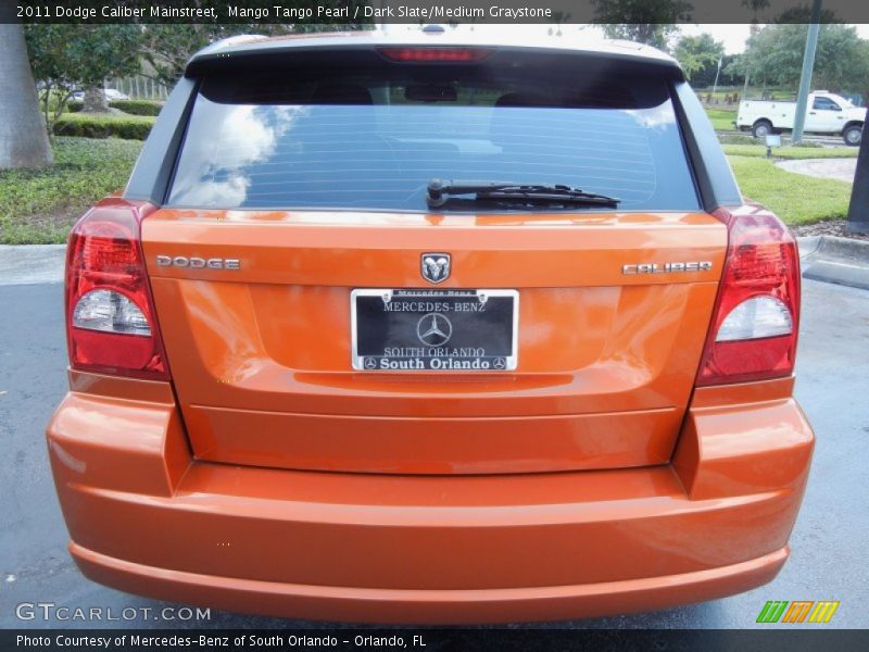 Mango Tango Pearl / Dark Slate/Medium Graystone 2011 Dodge Caliber Mainstreet