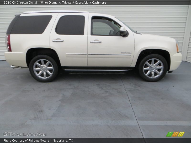 White Diamond Tricoat / Cocoa/Light Cashmere 2010 GMC Yukon Denali