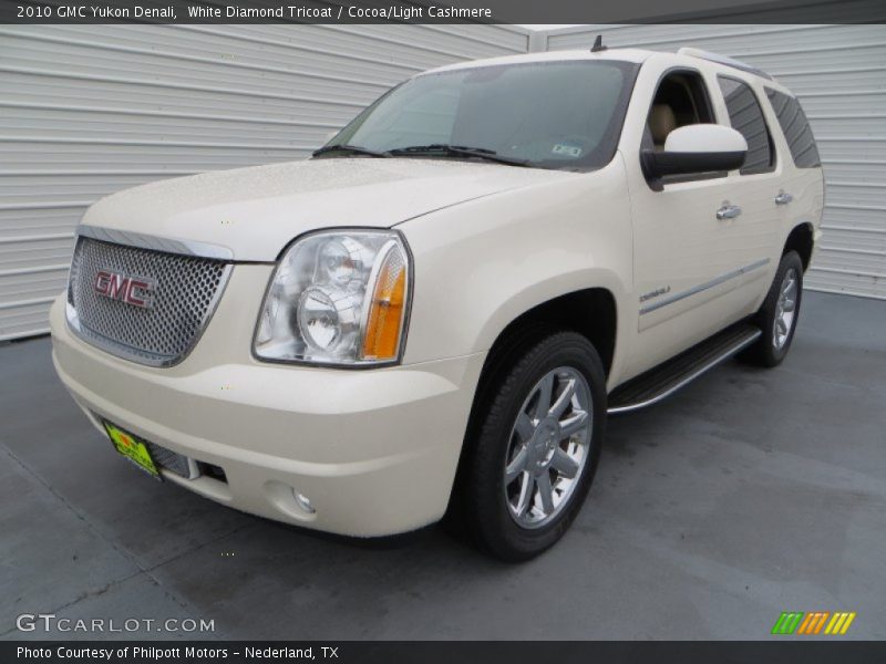 White Diamond Tricoat / Cocoa/Light Cashmere 2010 GMC Yukon Denali