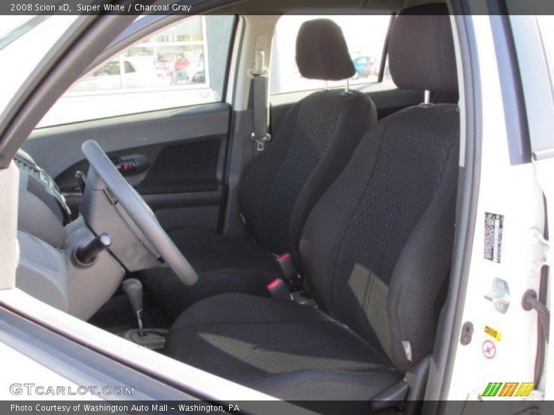 Super White / Charcoal Gray 2008 Scion xD
