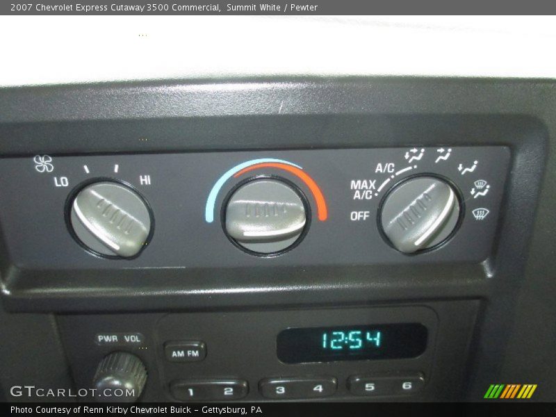 Summit White / Pewter 2007 Chevrolet Express Cutaway 3500 Commercial