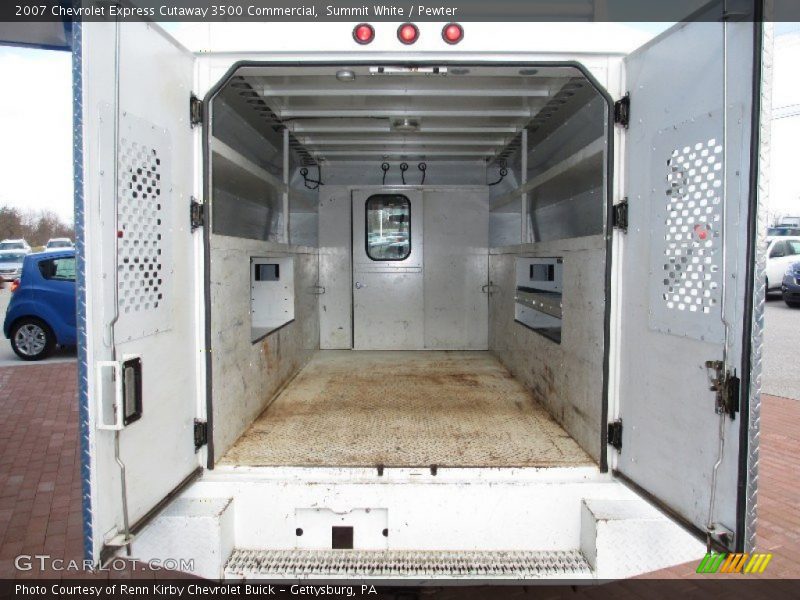 Summit White / Pewter 2007 Chevrolet Express Cutaway 3500 Commercial