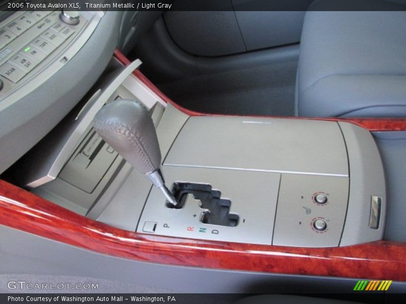 Titanium Metallic / Light Gray 2006 Toyota Avalon XLS