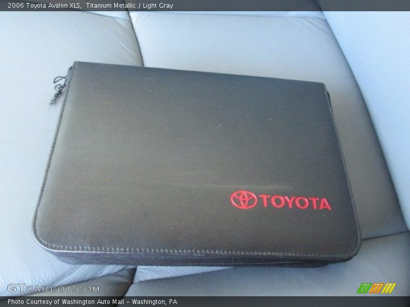 Titanium Metallic / Light Gray 2006 Toyota Avalon XLS