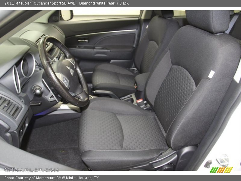 Diamond White Pearl / Black 2011 Mitsubishi Outlander Sport SE 4WD