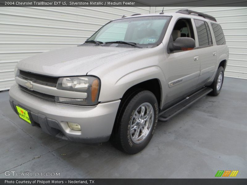 Silverstone Metallic / Medium Pewter 2004 Chevrolet TrailBlazer EXT LS