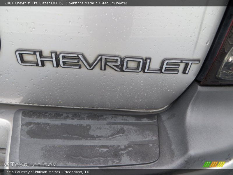 Silverstone Metallic / Medium Pewter 2004 Chevrolet TrailBlazer EXT LS