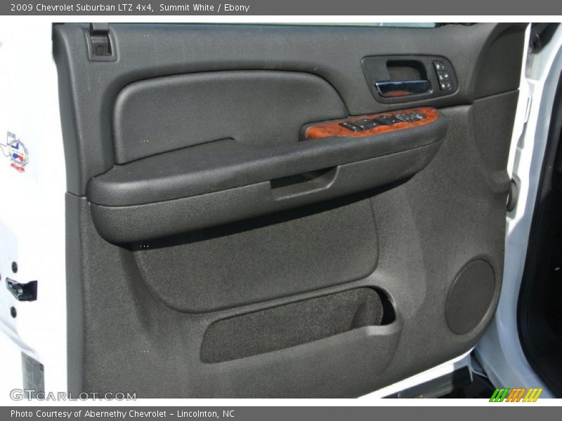 Summit White / Ebony 2009 Chevrolet Suburban LTZ 4x4