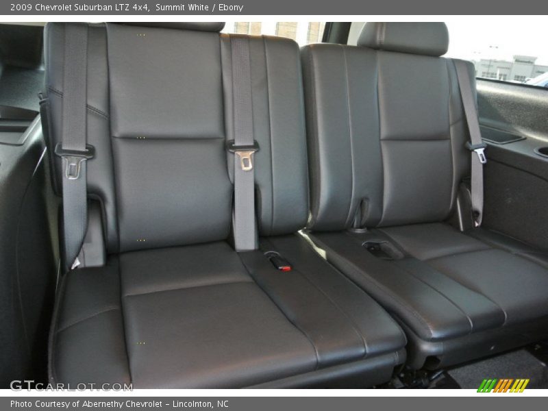 Summit White / Ebony 2009 Chevrolet Suburban LTZ 4x4