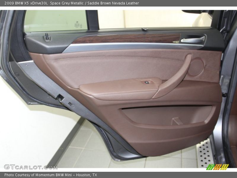 Door Panel of 2009 X5 xDrive30i