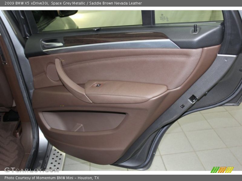 Door Panel of 2009 X5 xDrive30i