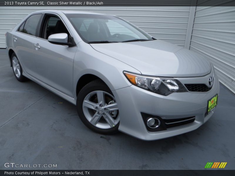 Classic Silver Metallic / Black/Ash 2013 Toyota Camry SE