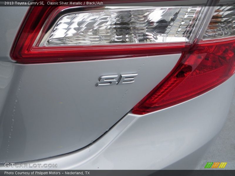 Classic Silver Metallic / Black/Ash 2013 Toyota Camry SE