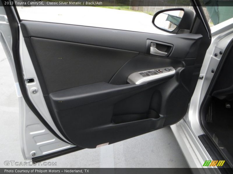 Classic Silver Metallic / Black/Ash 2013 Toyota Camry SE