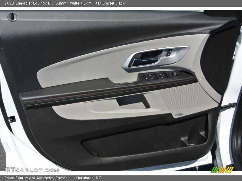 Summit White / Light Titanium/Jet Black 2013 Chevrolet Equinox LT