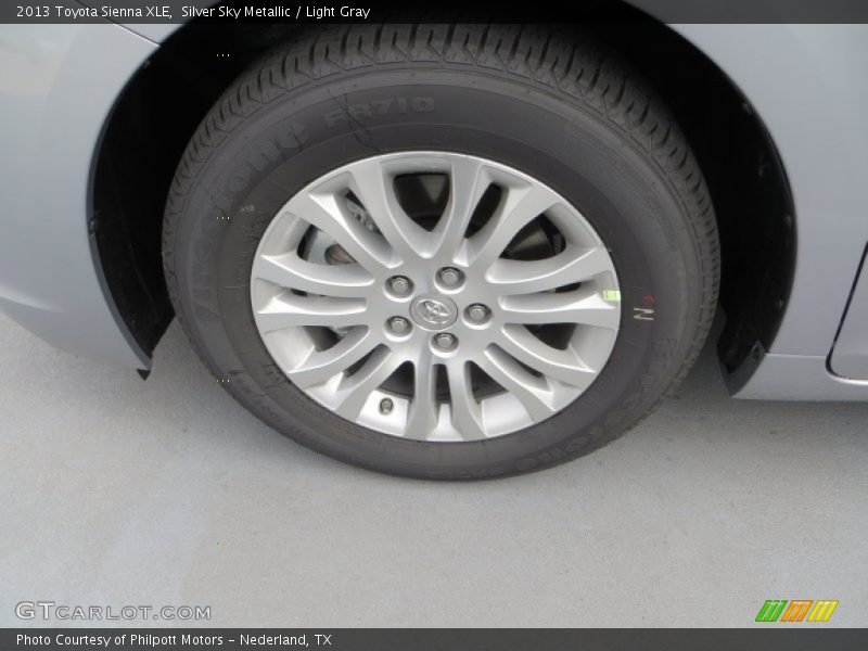 Silver Sky Metallic / Light Gray 2013 Toyota Sienna XLE