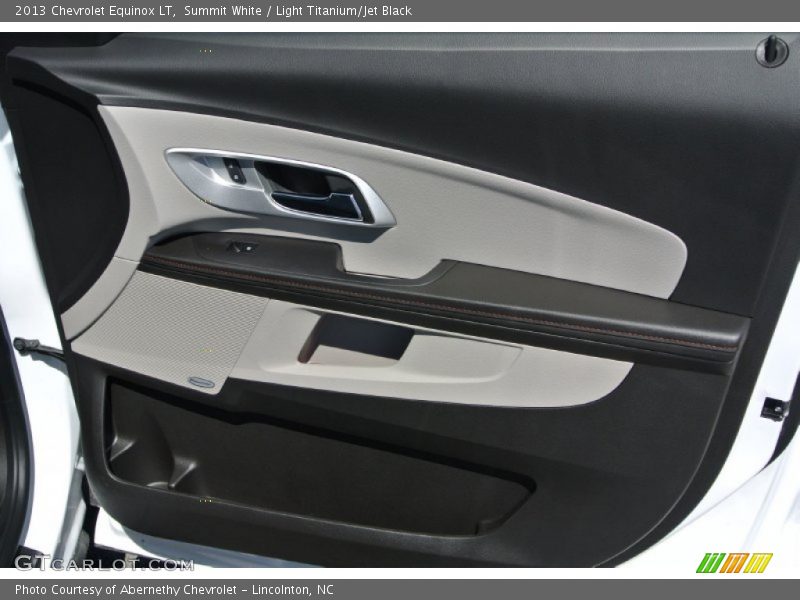 Summit White / Light Titanium/Jet Black 2013 Chevrolet Equinox LT