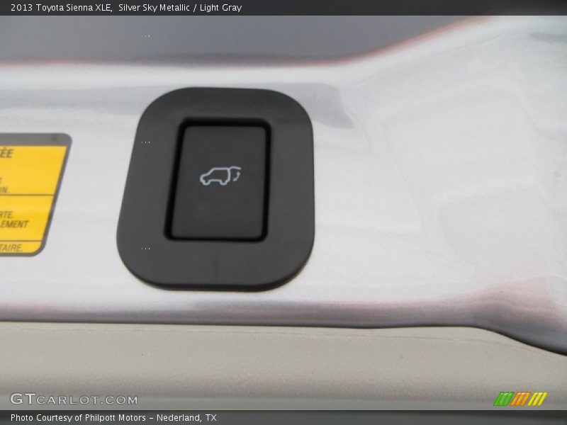 Silver Sky Metallic / Light Gray 2013 Toyota Sienna XLE